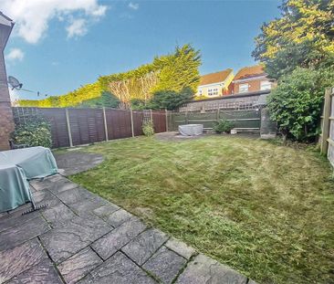 4 bedroom detached house to rent - Photo 6