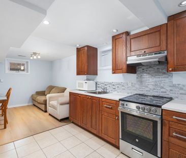 For Lease - 39 Cayuga Avenue Unit# Lower, Toronto, Ontario - Photo 1