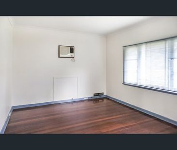 190 Wilding Street, Doubleview, WA 6018 - Photo 2