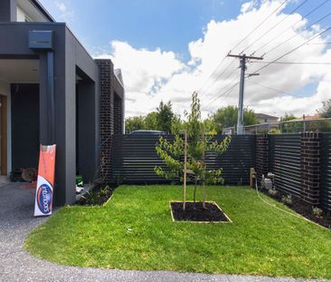 Modern & Roomiest Home in the McKinnon Zone - Photo 5