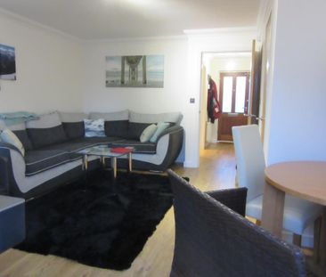 3 bedroom semi-detached house to rent - Photo 2