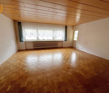 Große 3 Zimmerwohnung im Hochparterre * EBK * Loggia * Stellplatz *... - Photo 3