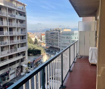 Location Appartement 1 pièce 32m² MARSEILLE 6ème - Photo 6