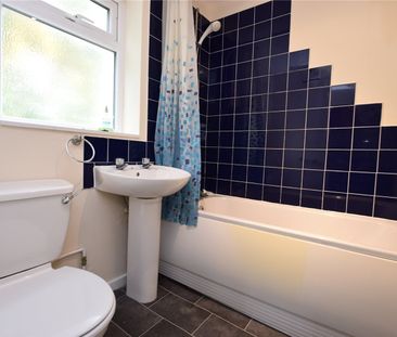 18, Abbeydale Grove, Kirkstall, Leeds, LS5 3RE - Photo 4