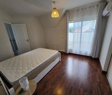 Location Appartement 6 pièces 120m² ST ANDRE 97440 - Photo 5