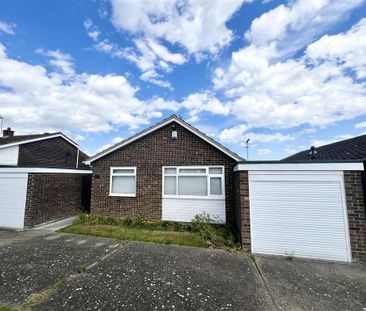 3 bedroom detached bungalow to rent - Photo 4
