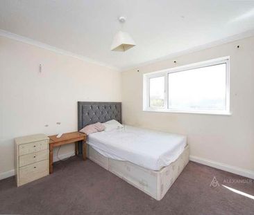 Fareham Way, Houghton Regis, Dunstable, Bedfordshire, LU5 - Photo 5