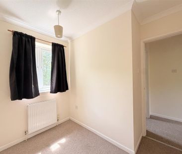 Stanley Mead, Bradley Stoke, Bristol, BS32 0EG - Photo 1