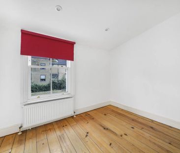 3 bedroom house in Stoke Newington - Photo 4