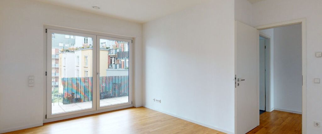 Großer Balkon in den Innenhof! 2-Zimmer-Wohnung in Sachsenhausen - Photo 1