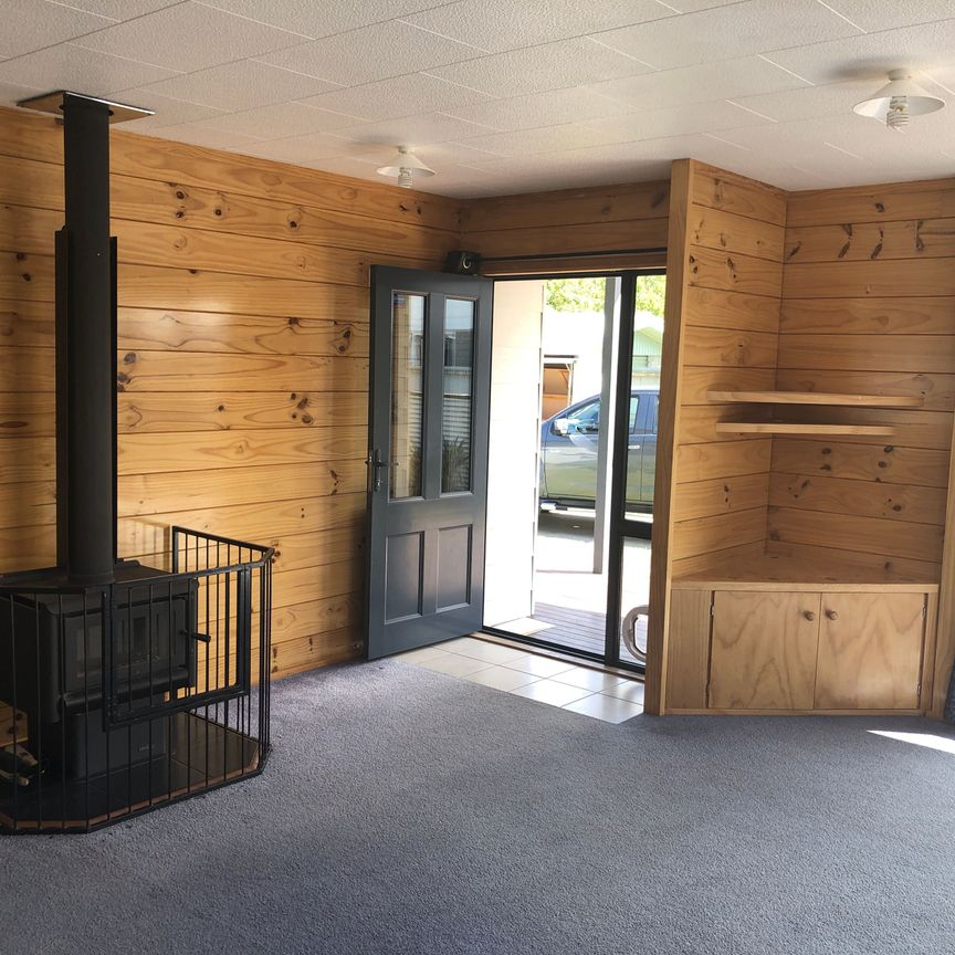 3 Bedroom home in Tinwald - Photo 1