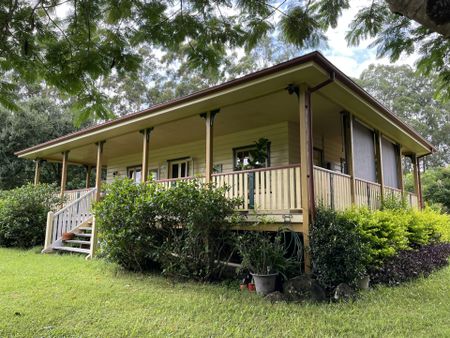 Adorable cottage in picturesque rural setting - Photo 4