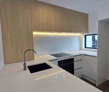Hobsonville, 2 Bedrooms, $650 - Photo 4