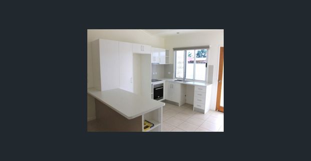 Modern 2 Bedroom Unit - Photo 1