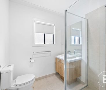 FOUR BEDROOM FAMILY LIVING IN PRIME WINTER VALLEY LOCATION - Photo 5