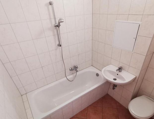 Kleine 2-Zimmer-Wohnung mit Balkon - Foto 1