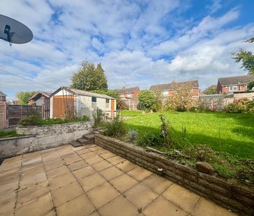 3 bedroom semi-detached house to rent - Photo 2