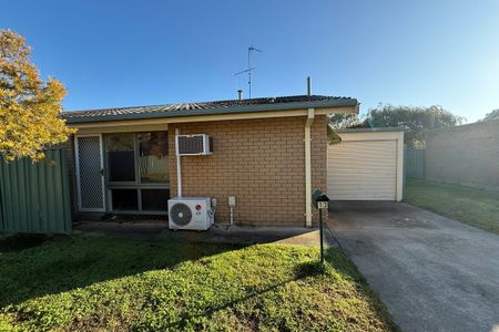 2 BEDROOM UNIT IN QUIET LOCATION - Photo 4