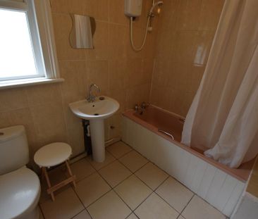 5 bedroom semi-detached house to rent - Photo 1