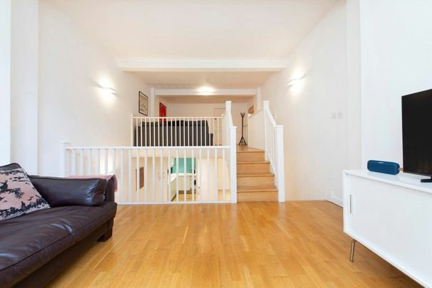 City Road, Old Street, EC1V - Photo 1