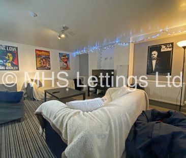 7 Bedroom End Terraced House for rent in Victoria Road - Photo 2