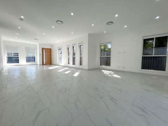 Spacious 4 Bedroom Home - Photo 1