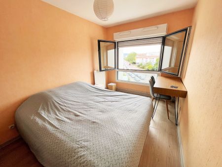 COLOCATION PROCHE FACULTE DES SCIENCES BEL F4 MEUBLE AVEC EMPLACEMENT DE PARKING – LOCATION A LA CHAMBRE - Photo 5