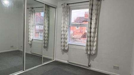 2 bedroom maisonette to rent - Photo 3