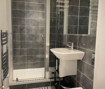 Room in a Shared Flat, Bessemer Place, SE10 - Photo 3