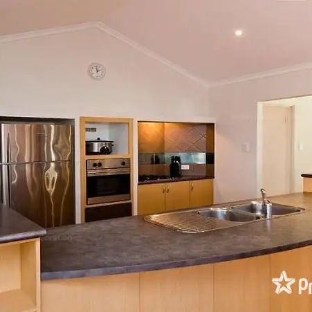 10 Darwinia Loop, Canning Vale WA 6155 - Photo 1