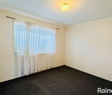 Rare find - Lowset home and ready to move in ... - Photo 4