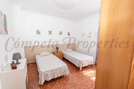 Townhouse in Torrox, Andalucia , Costa del Sol - Photo 2