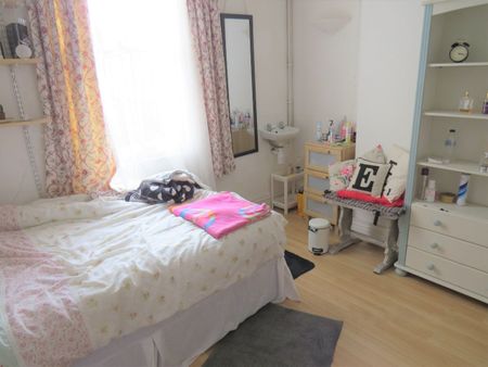 5 Bed Terraced House, Clyde Road, BN1 - Photo 3