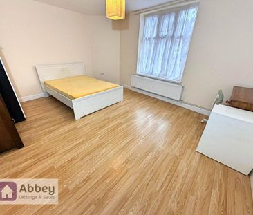 1 bedroom ground floor flat to rent - Photo 4