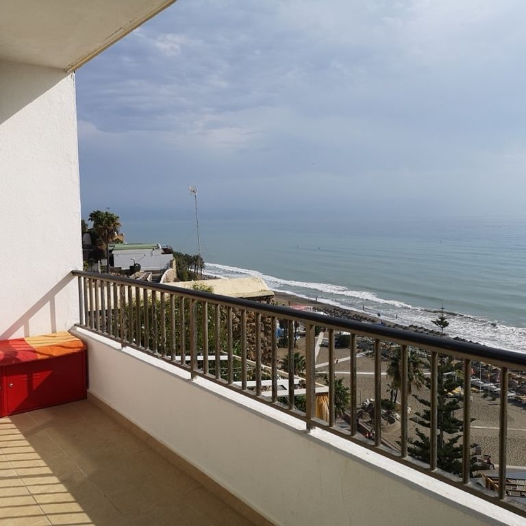 2 room luxury Apartment for rent in Torremolinos, Andalusia - Photo 1