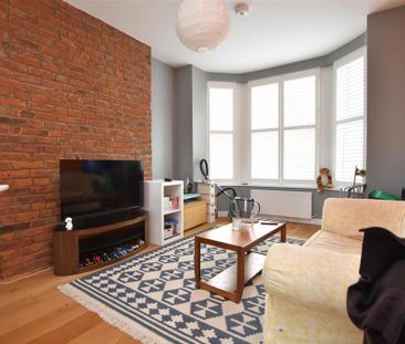 3 bedroom apartment to rent - Photo 5