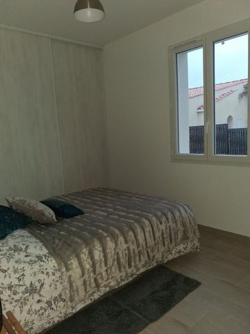 Location Maison 4 pièces 84m² ETAULES 17750 - Photo 4