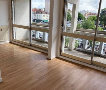 JOLI F1 BIS AVEC BALCON - Photo 2