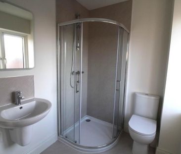 16 Oak Meadow Green, Newtownards, BT23 7JH - Photo 3