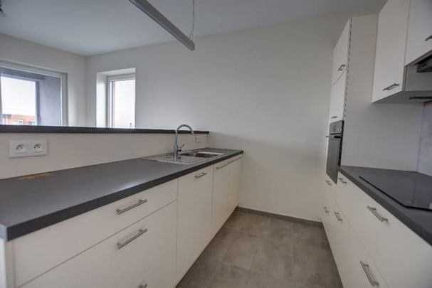 Appartement te huur - Photo 1