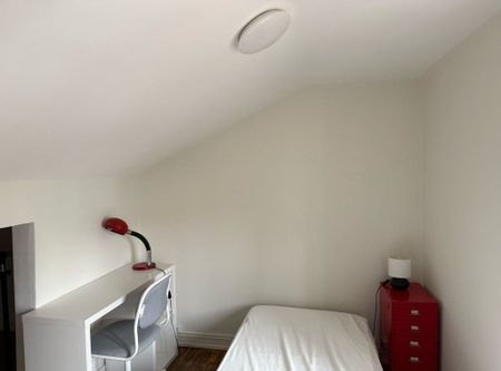 Calçada do Combro, Lisbon, Lisbon 1200-109 - Photo 2