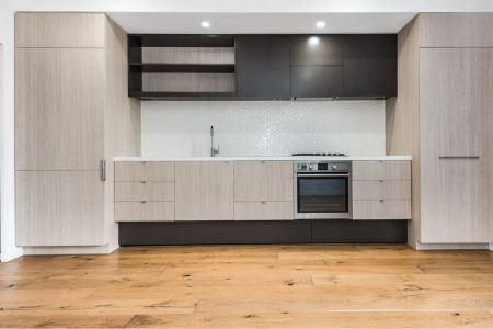 Light and airy living at the Journal, a boutique architecturally designed complex - Photo 3