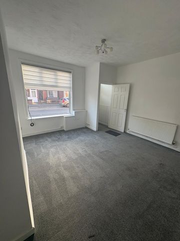 Church Street, Little Lever - Photo 5