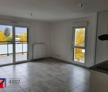 Location appartement récent 3 pièces 55.08 m² à Cluses (74300) 5 - Photo 1