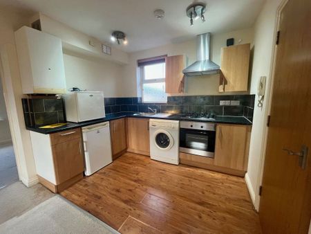 GERALD ROAD, CHARMINSTER (P07465) - Photo 4