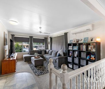 CHARMING FAMILY HOME - Photo 1