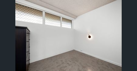 Stylish and Convenient Living in the Heart of Coorparoo - Photo 3