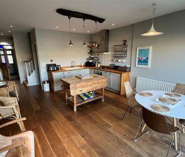 2 bedroom property to rent - Photo 4