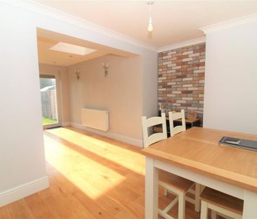 3 bedroom semi-detached house to rent - Photo 1