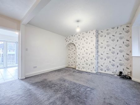 3 Bed Semi-Detached House, Smalldale Road, B42 - Photo 2